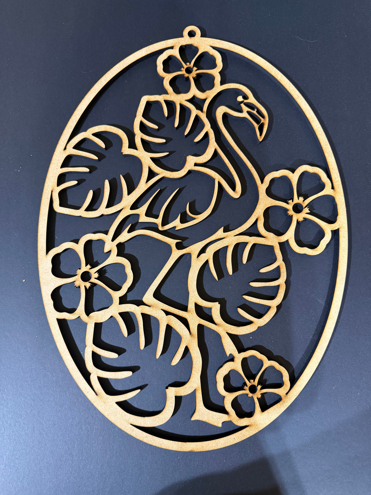 Flamingo W flowers Cutout