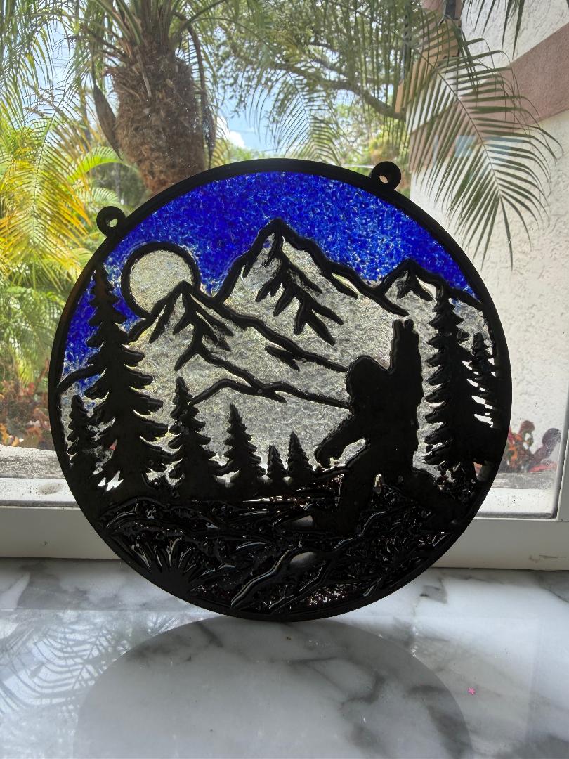 Sasquatch w Mountains