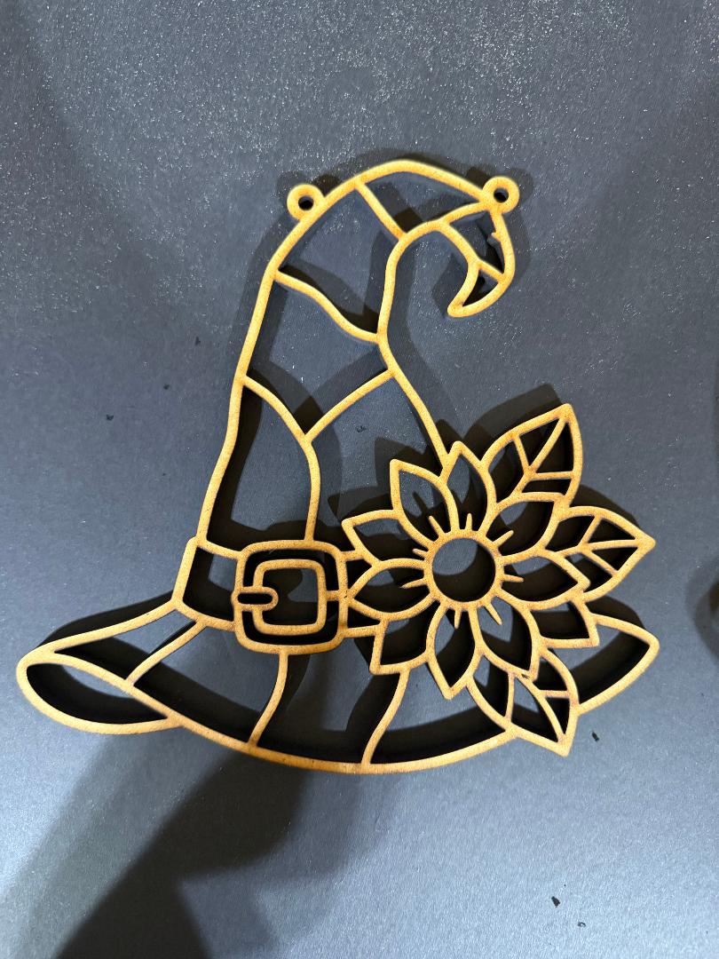 Hat w Flowers Cutout